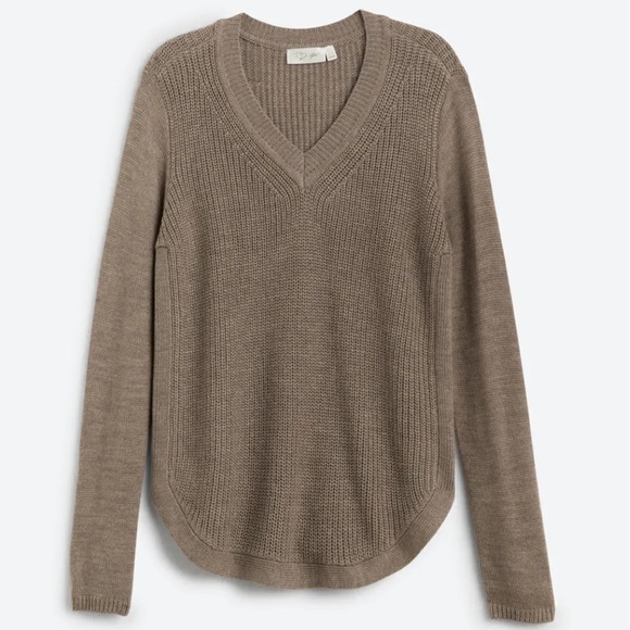 V Neck Sweater - Picture 1 of 7